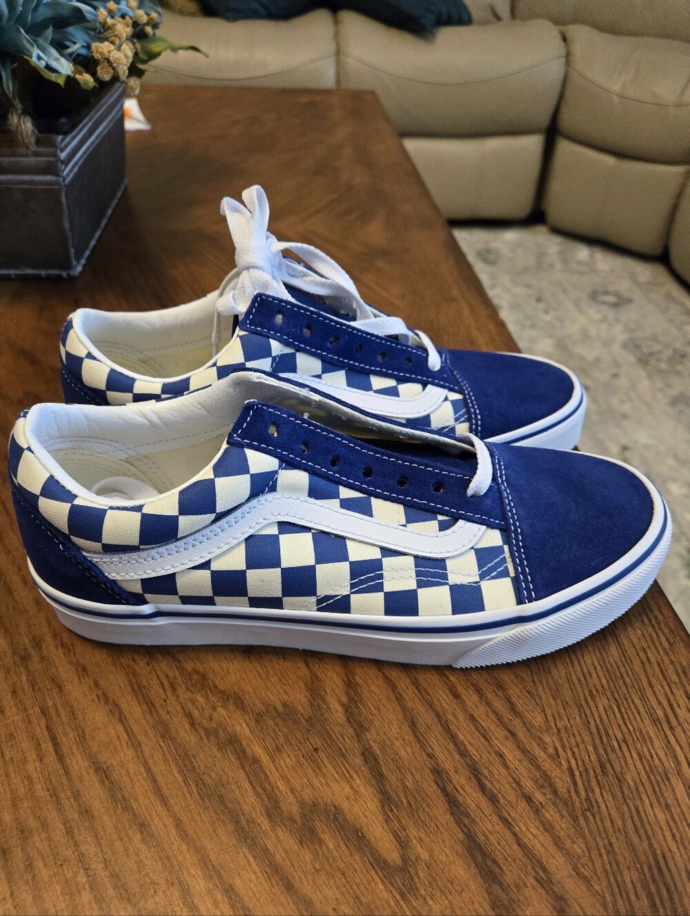 Men's 6 or Women's 7.5 Vans Old Skool Blue and White Checkerboard Sneakers NIB